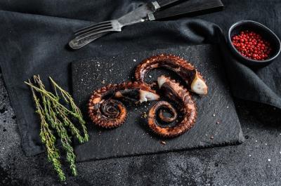 Fried Octopus Tentacles with Thyme and Pink Pepper – Free Download