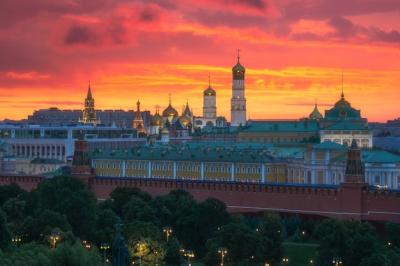 Sunset Over Moscow Kremlin Like Fire – Free Stock Photo Download