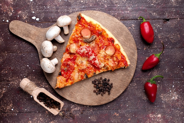 Delicious Pizza Slice with Fresh Mushrooms, Tomatoes, and Red Peppers – Free Download