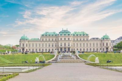 Stunning Belvedere Palace in Vienna, Austria – Free Download