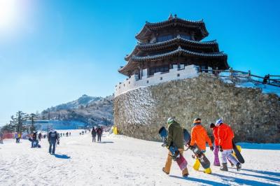 Beautiful Scenery and Skiing at Deogyusan, South Korea – Free Stock Photo, Download for Free