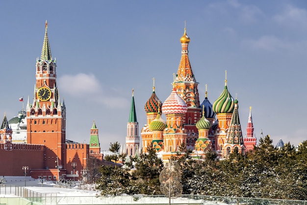 St. Basil’s Cathedral and the Kremlin: Stunning Views of Moscow – Free Download