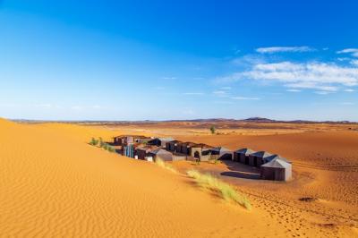 Nomad Camp in the Sahara Desert – Free Stock Photo for Download