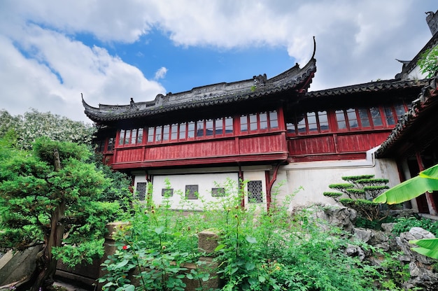 Explore Shanghai’s Historic Architecture – Free Download