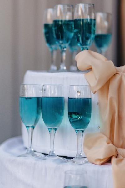 Alcohol at Celebrations in Glasses and Buffets – Free Stock Photo for Download