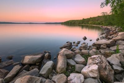 Lake at Dusk Long Exposure – Free Stock Photo for Easy Download