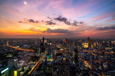 Bangkok City Skyline: Stunning Cityscape Photography for Free Download