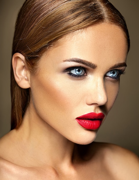 Sensual Glamour Portrait of a Beautiful Woman Model with Fresh Makeup and Red Lips – Free Download