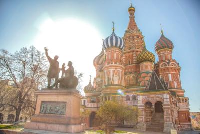 St Basils Cathedral Bathed in Morning Sun – Free to Download