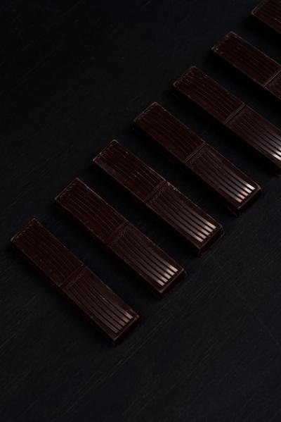 Dark Chocolate Bar Tiles Close-Up – Free Stock Photo for Download