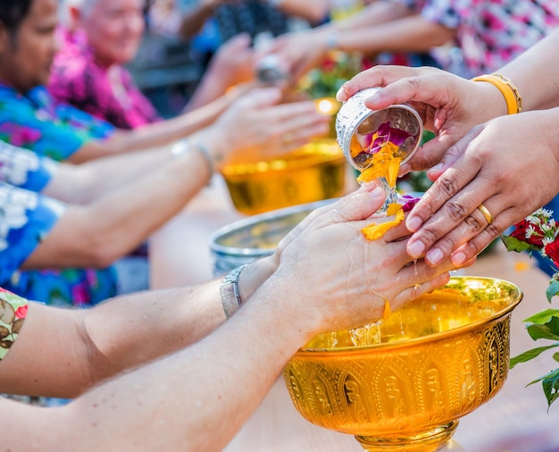 Songkran Day: Celebrate the Thai New Year with the Vibrant Water Splashing Festival – Free Stock Photos to Download