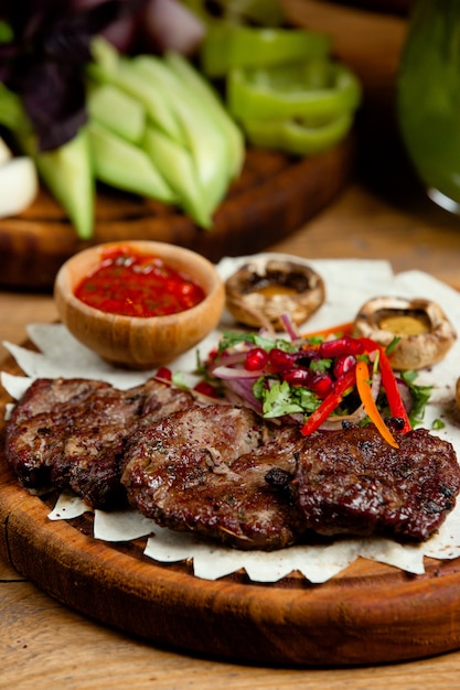 Fried Meat with Vegetables and Mushrooms – Free Stock Photo for Download