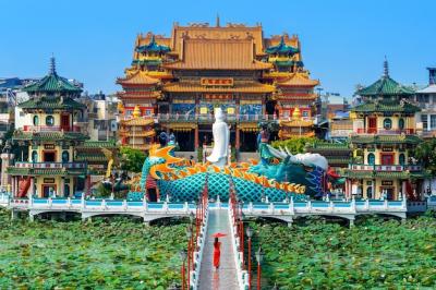 Asian Woman in Traditional Chinese Dress Walking at Temple in Kaohsiung, Taiwan – Free Download