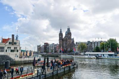 Canal Boats in Amsterdam, Netherlands – October 2022 | Free Download