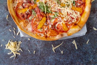 Top View Pizza on Grungy Background – Free Download