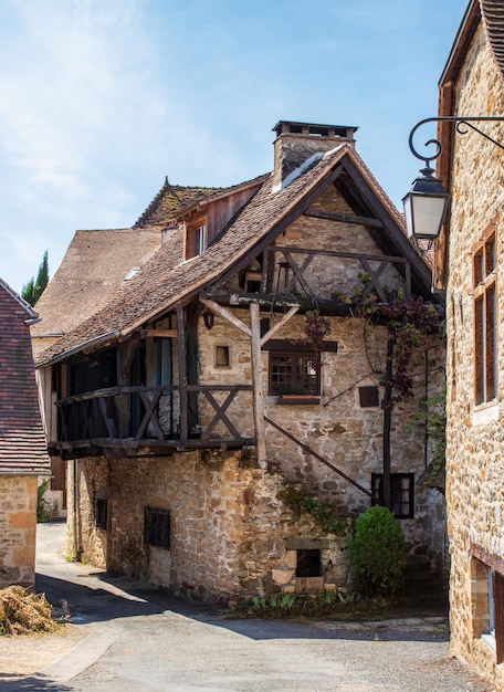 Stunning Vertical Shot of Carennac, One of France’s Most Beautiful Villages – Free Download