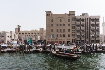 Dubai Creek: Stunning Free Stock Photos for Download