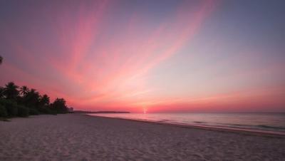 A Tranquil Sunset Over the Ocean – Free Stock Photo for Download