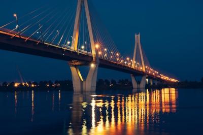 Stunning Night Glowing Bridge Over the River – Free Stock Photo for Download