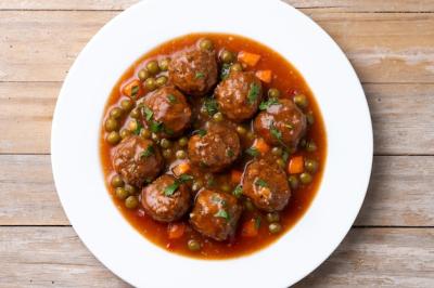 Meatballs with Green Peas and Carrots in Tomato Sauce – Free Download