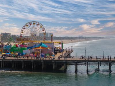 Stunning Santa Monica Pier at Sunset – Free Stock Photo for Download