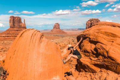 Stunning Woman in the Grand Canyon National Park – Free Download