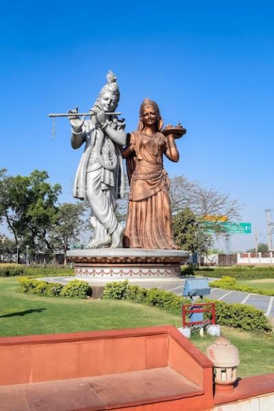 Lord Radha Krishna Statue Near Delhi International Airport – Free Download