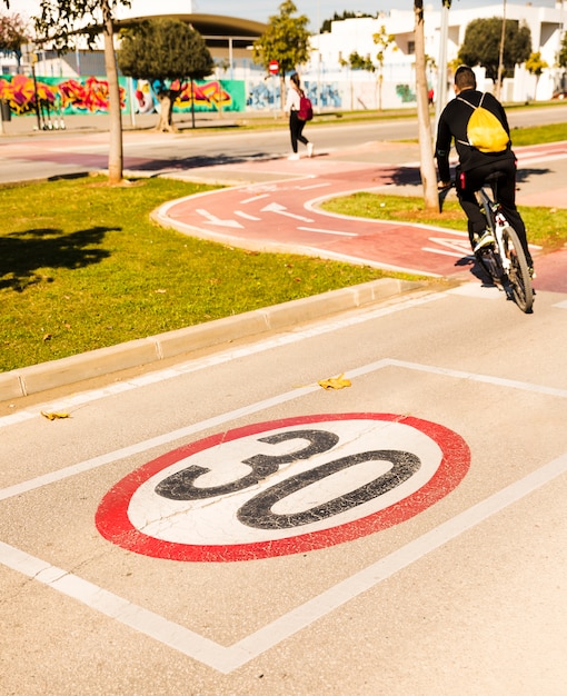 30 Speed Limit Sign on Cycle Lane in the Park – Free Stock Photo for Download