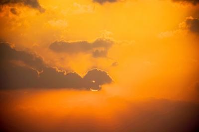 Stunning Sky in Orange Tones – Free Download