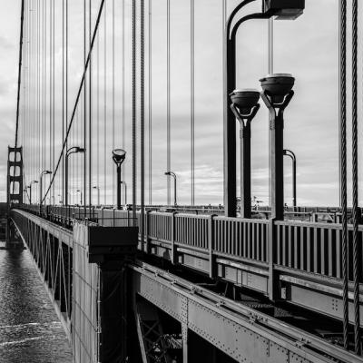 Grayscale Shot of the Golden Gate Bridge – Free Download