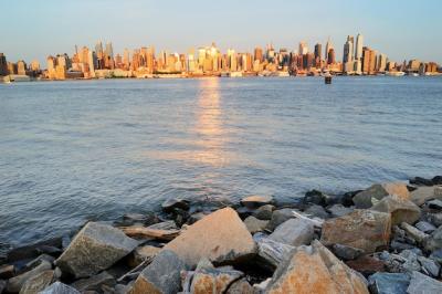 Manhattan Views at Hudson River Shore – Free Stock Photo for Download