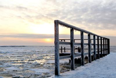 Stunning Winter Landscape with Ice – Free to Download