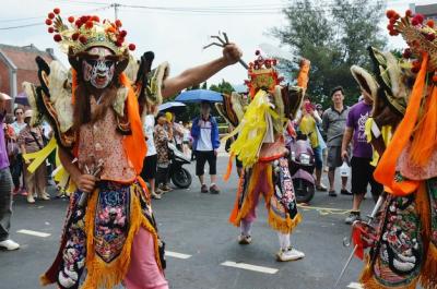 Costumed Dancers Celebrating Traditional Festival – Free Stock Photo for Download