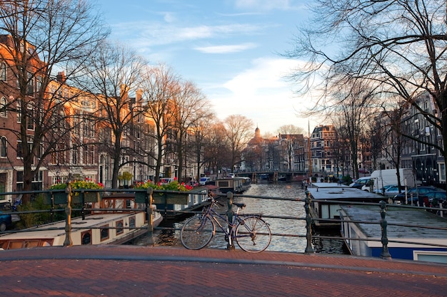 Stunning Views of Amsterdam Canals – Free Download