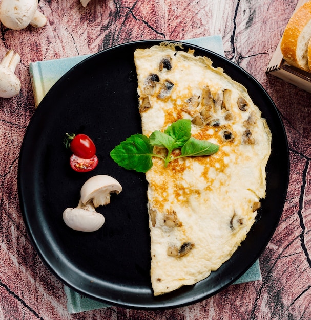 Delicious Omelette with Tomato and Mushrooms – Free to Download