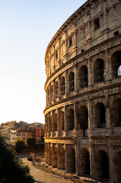 Explore the Colosseo Romano (Roman Coliseum) in Roma, Lazio, Italy – Free Download