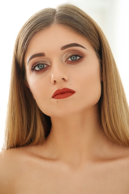 Stunning Portrait of a Beautiful Woman – Free Download