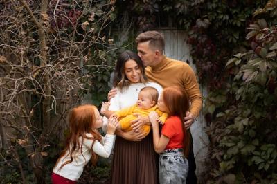 Autumn Family Lifestyle Outdoors – Free Stock Photo for Download
