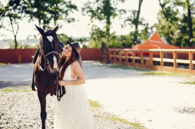 Girl with Horse – Free Download