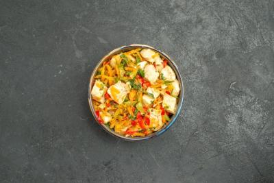 Delicious Chicken Salad with Fresh Vegetables – Free Download