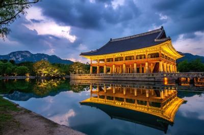 Gyeongbokgung Palace at Night in Seoul, Korea – Free Download