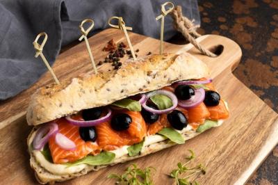 Delicious Salmon Sandwich with Olives and Onions – Free Download