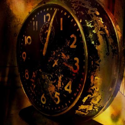 Detailed Close-up of a Clock – Free to Download