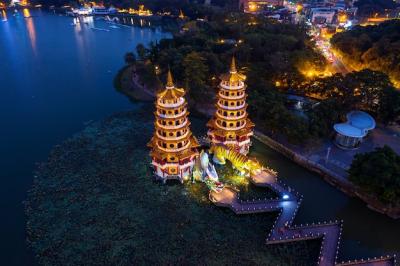 Dragon and Tiger Pagodas at Night in Kaohsiung, Taiwan – Free Stock Photo | Download Free