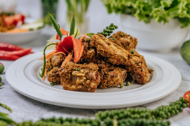 Herbs Fried Pork with Chili, Tomato, Cucumber, Carrot, and Fresh Pepper – Free Stock Photo, Download for Free