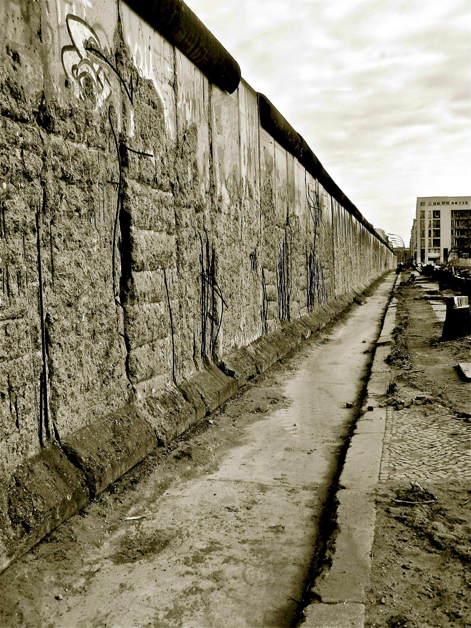 The Berlin Wall Pictures BERLIN WALL and Monday Church The gate was 