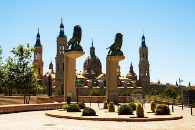 Stunning Bridge of Lions in Zaragoza – Free Download