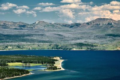 Scenic View of Yellowstone Lake in Yellowstone National Park, Wyoming USA – Free Download