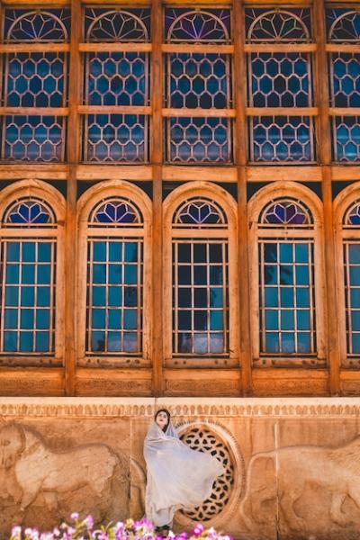 Stunning Model in Praying Outfits at a Historic Mosque – Free Download