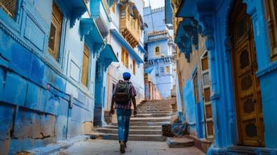 A Backpacker in Jodhpur’s Blue City: Experience Vibrant Colors and Cultural Richness – Free Stock Photo for Download